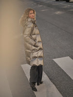 Lataa kuva Galleria-katseluun, Mos Mosh Nova Metallic Untuvatakki
